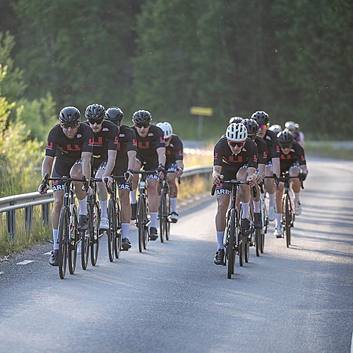 Kör Sub 9 med Team Umara på Vätternrundan!