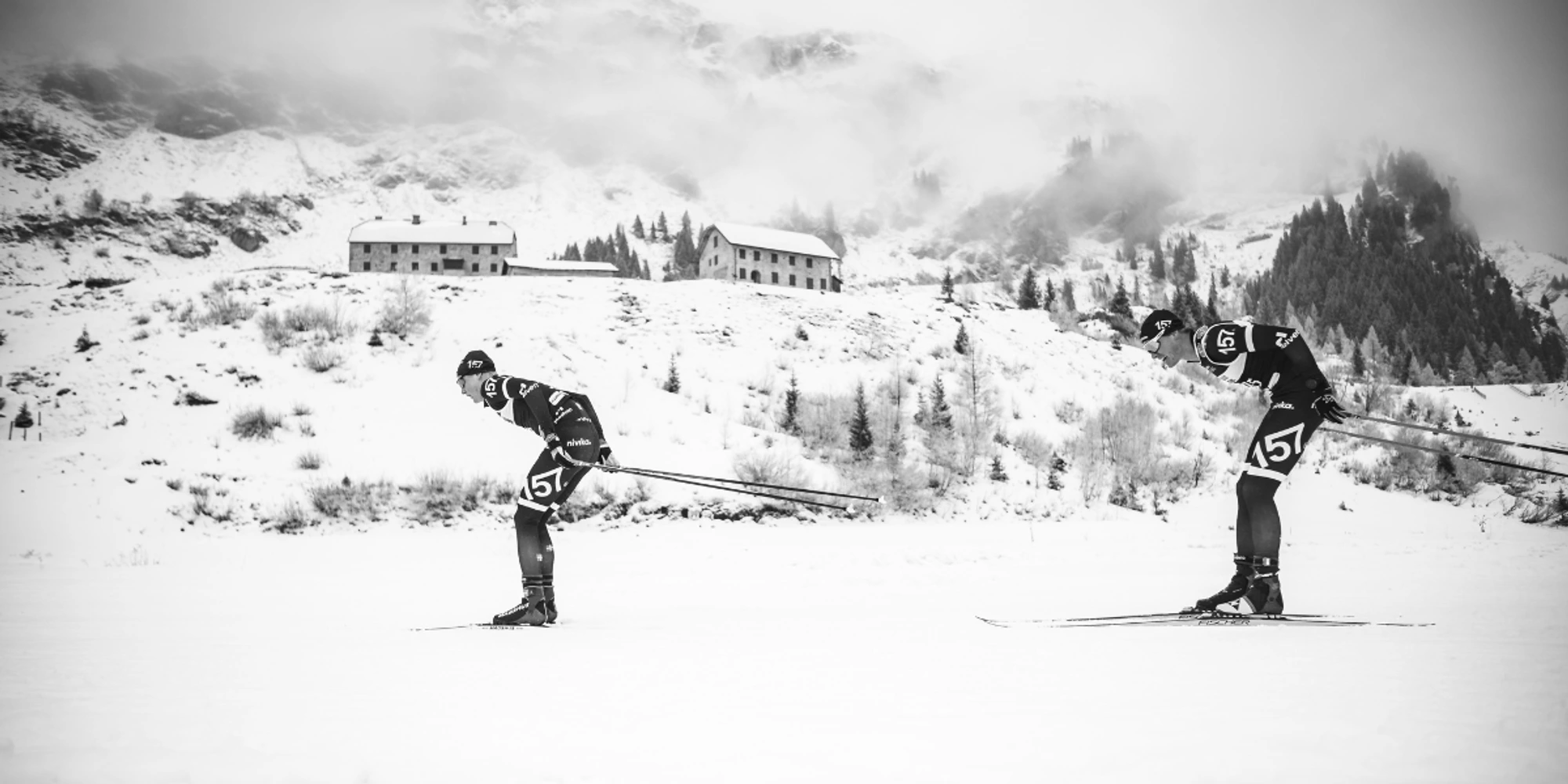Skiteam lager 157 åker skidor